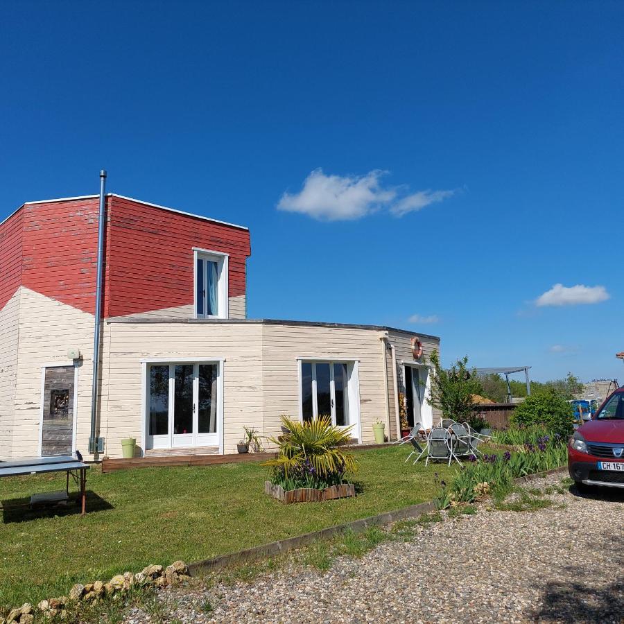 Le Phare32 Bed & Breakfast Barran Exterior photo